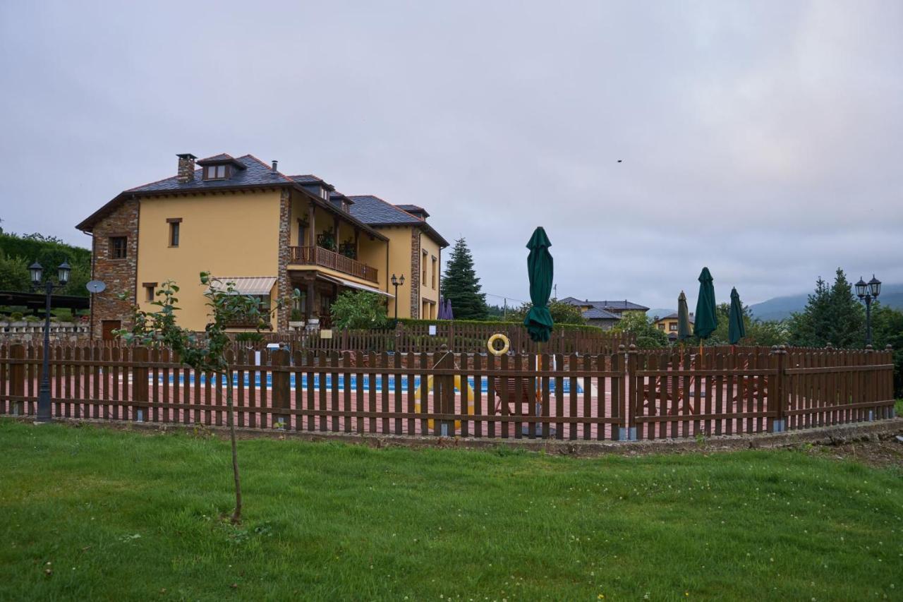 Hotel Hacienda Llamabua Navia Exteriör bild
