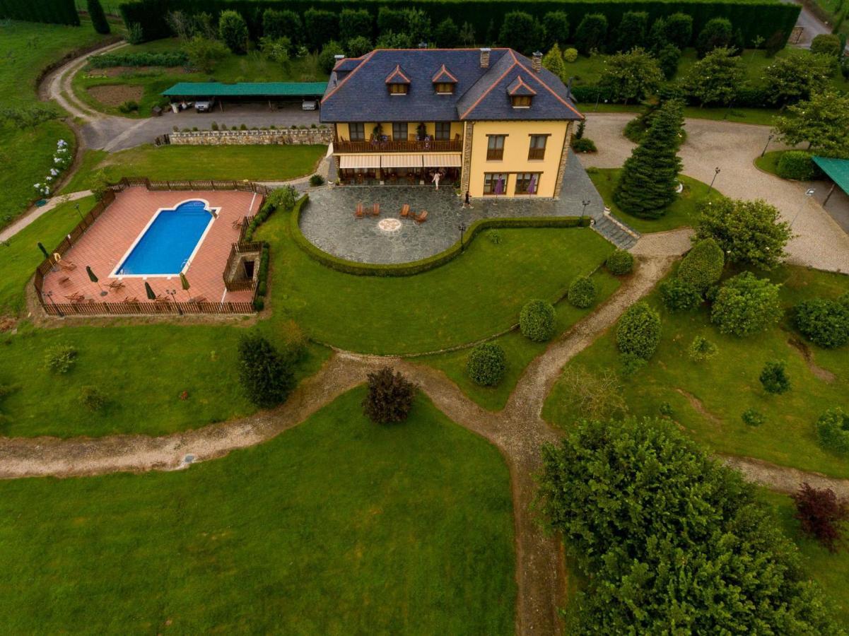 Hotel Hacienda Llamabua Navia Exteriör bild