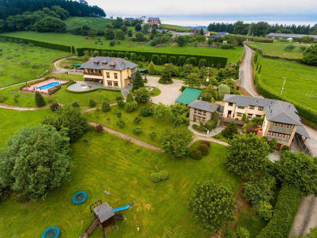 Hotel Hacienda Llamabua Navia Exteriör bild